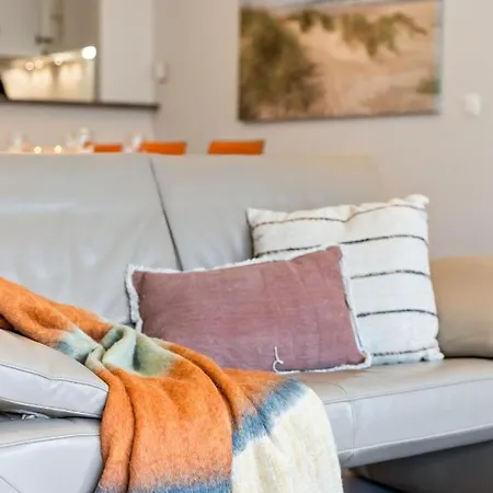 Modern Located At The Center Of Apartment