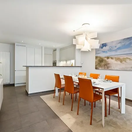 Modern Located At The Center Of Ostende